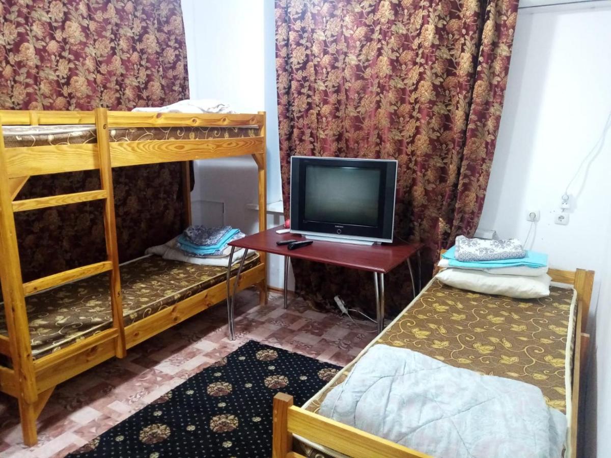 Hostel Raikhan Atyraū Exterior foto
